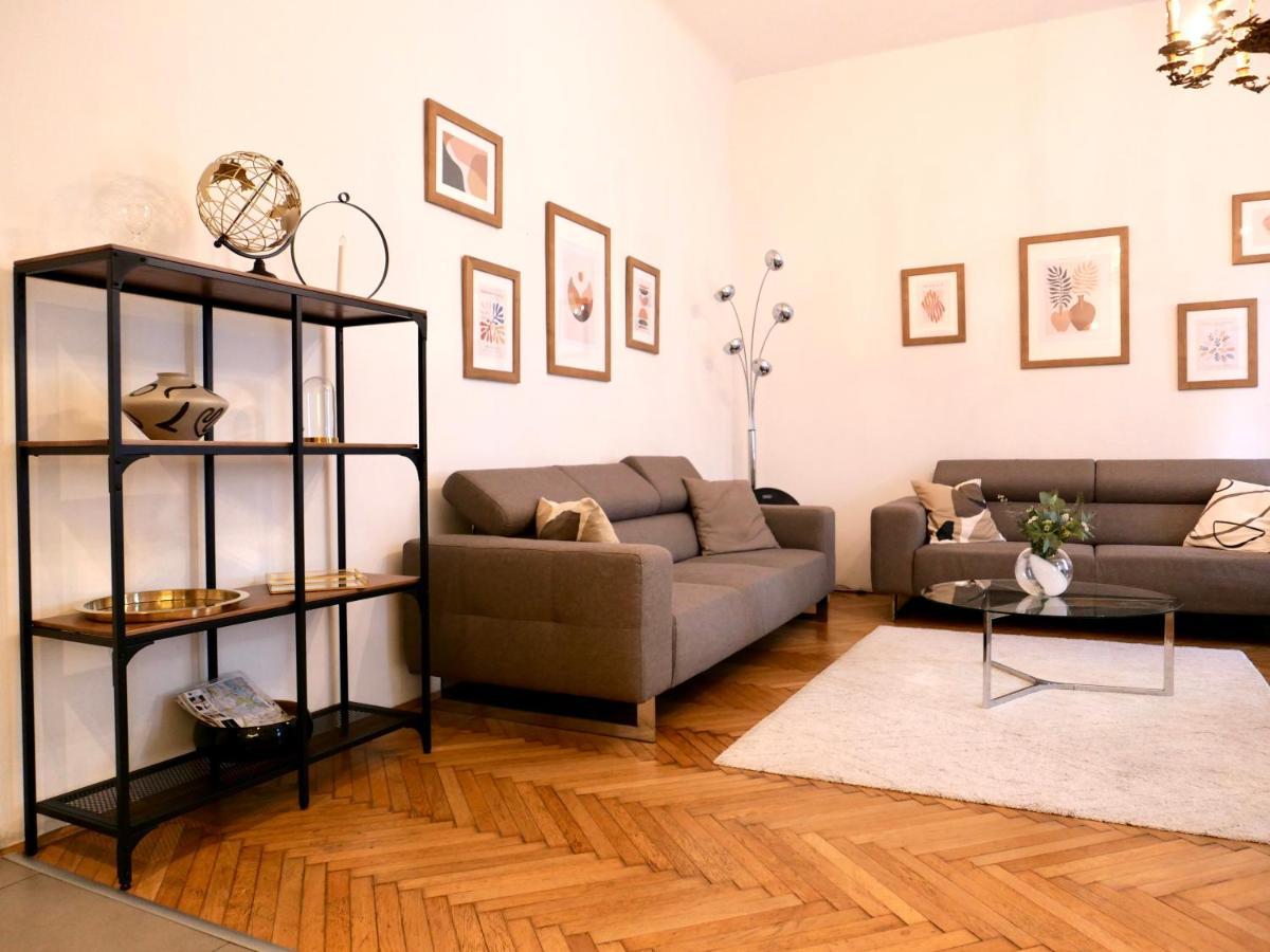 Contemporary City Apartment Vaci Utca Budapeşte Dış mekan fotoğraf