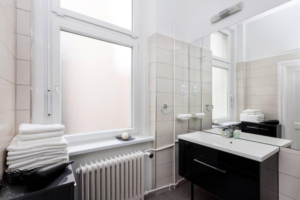 Contemporary City Apartment Vaci Utca Budapeşte Dış mekan fotoğraf